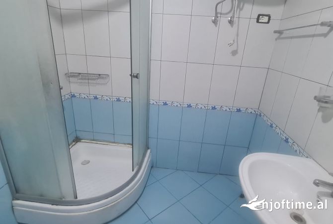 Shtepi me qera 1+1 ne Tirane - 420 Euro