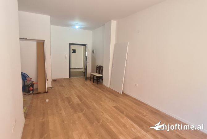 Shtepi ne shitje 1+1 ne Tirane - 115,000 Euro