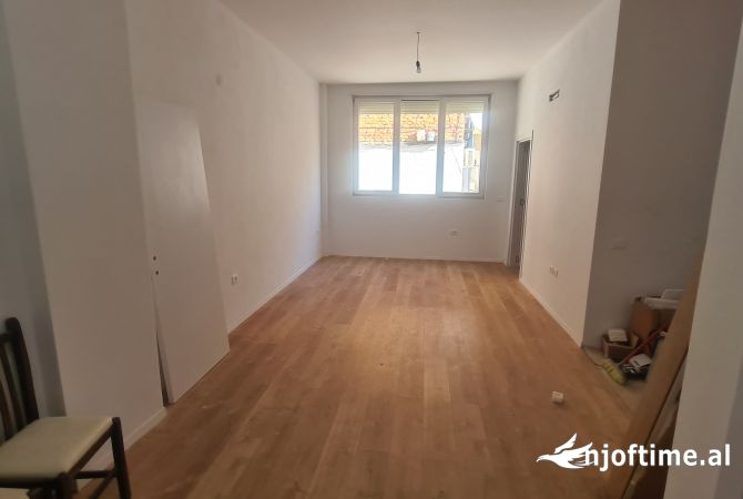 Shtepi ne shitje 1+1 ne Tirane - 115,000 Euro