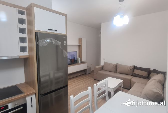 Shtepi me qera 1+1 ne Tirane - 450 Euro