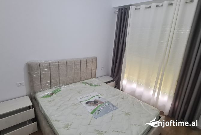 Shtepi me qera 2+1 ne Tirane - 450 Euro