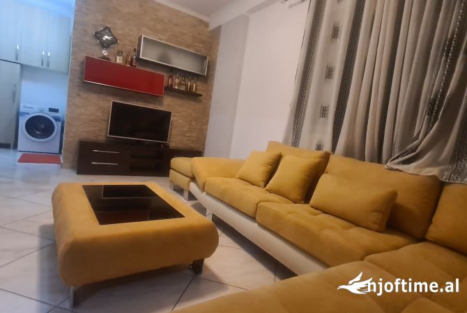 Shtepi ne shitje 2+1 ne Tirane - 90,000 Euro