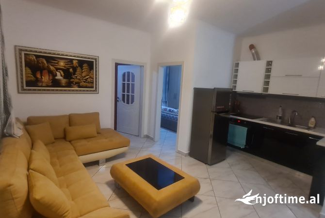 Shtepi ne shitje 2+1 ne Tirane - 90,000 Euro