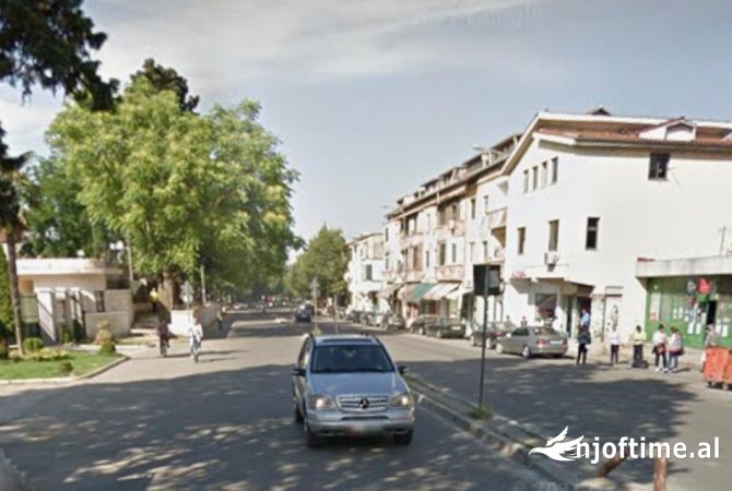 Ambient biznesi me qera 1+1 ne Tirane - 900 Euro