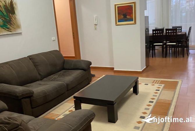 Shtepi me qera 2+1 ne Tirane - 600 Euro