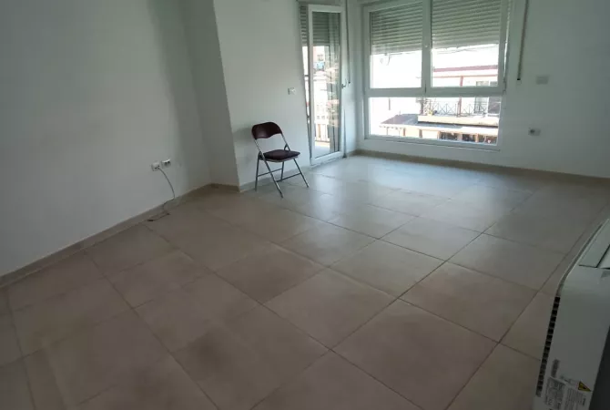 Shtepi me qera 2+1 ne Tirane - 600 Euro
