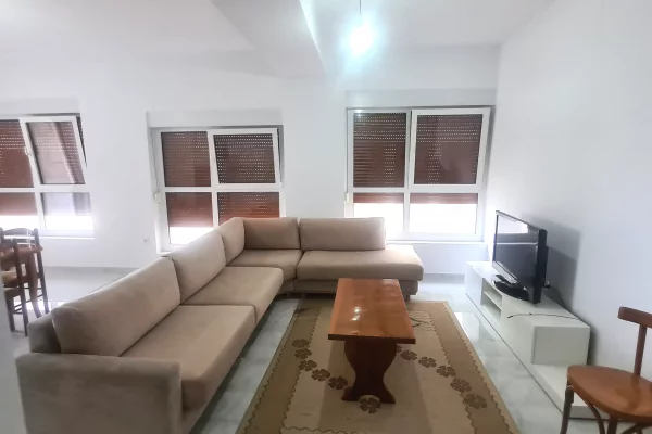 Jepet 1+1 te Mangalemi (i mobiluar)