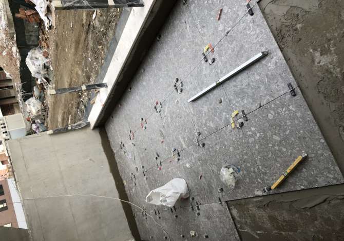 Construction and Restructurings  in Tirana - 1,000 Leke
