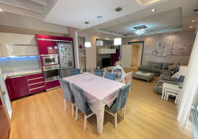 Shtepi me qera Apartament ne Tirane, 3+1, Mobilimi E mobiluar, Pagesa 600  Euro.