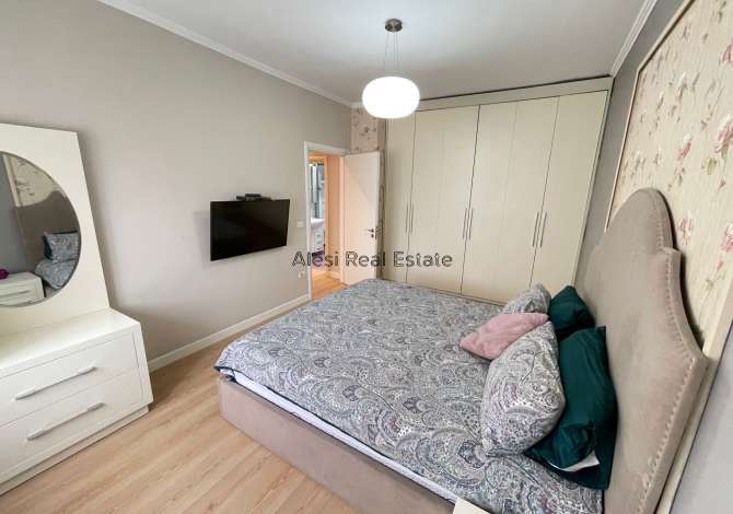 Shtepi me qera Apartament ne Tirane, 3+1, Mobilimi E mobiluar, Pagesa 600  Euro.