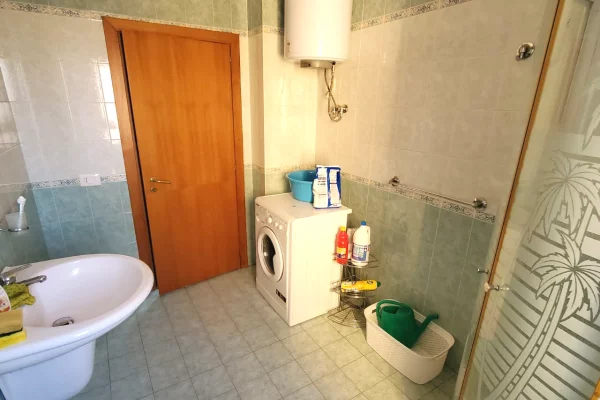Shtepi ne shitje Apartament ne Tirane, 1+1, Mobilimi E mobiluar, Pagesa 12,500,000  Leke.