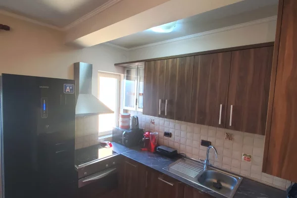 Shtepi ne shitje Apartament ne Tirane, 1+1, Mobilimi E mobiluar, Pagesa 12,500,000  Leke.