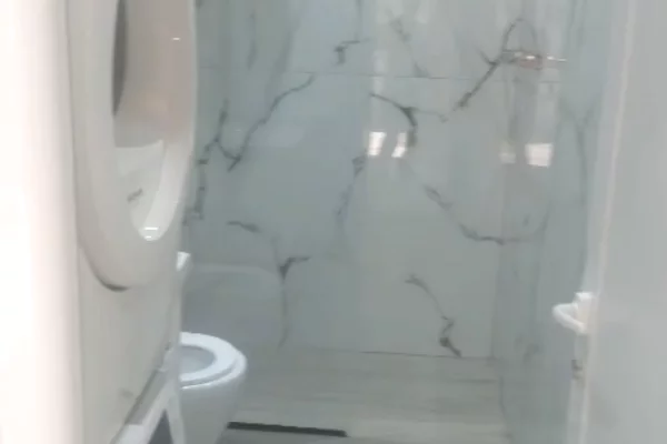 Shtepi me qera Apartament ne Tirane, 1+1, Mobilimi E mobiluar, Pagesa 45,000  Leke.