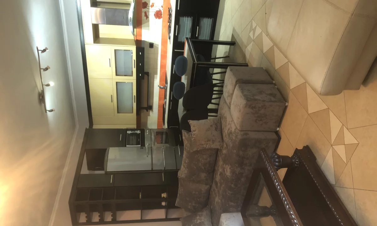 Shtepi me qera Apartament ne Tirane, 2+1, Mobilimi E mobiluar, Pagesa 65,000  Leke.