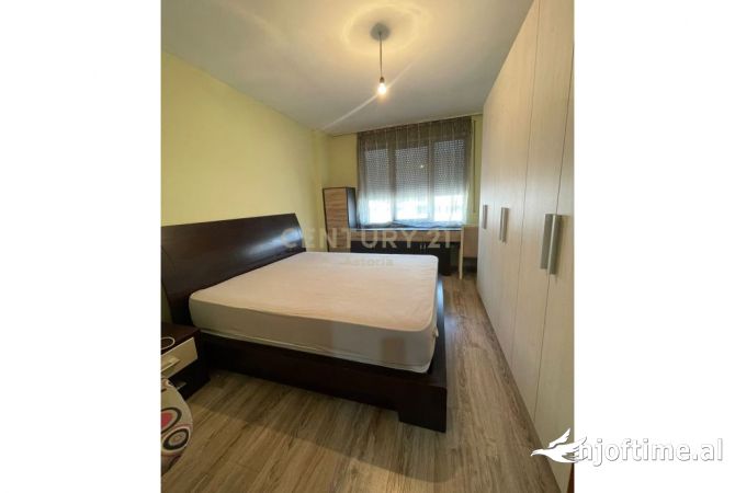 Shtepi me qera 2+1 ne Tirane - 450 Euro