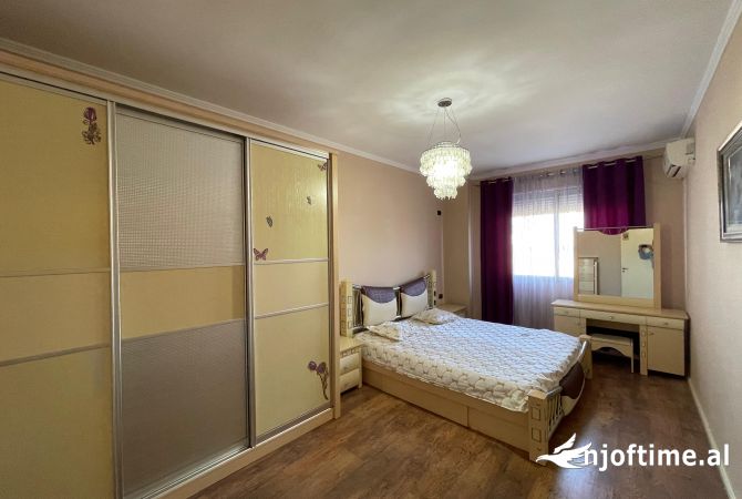 Shtepi me qera Apartament ne Tirane, 2+1, Mobilimi E mobiluar, Pagesa 420  Euro.