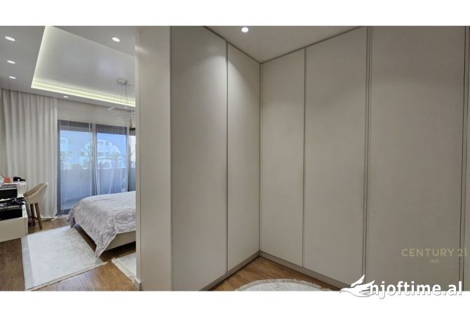 Shtepi ne shitje Apartament ne Tirane, 2+1, Mobilimi E mobiluar, Pagesa 225,000  Euro.