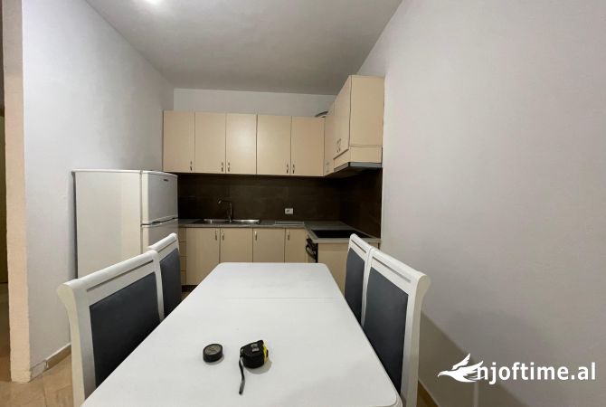 Shtepi me qera 1+1 ne Tirane - 400 Euro
