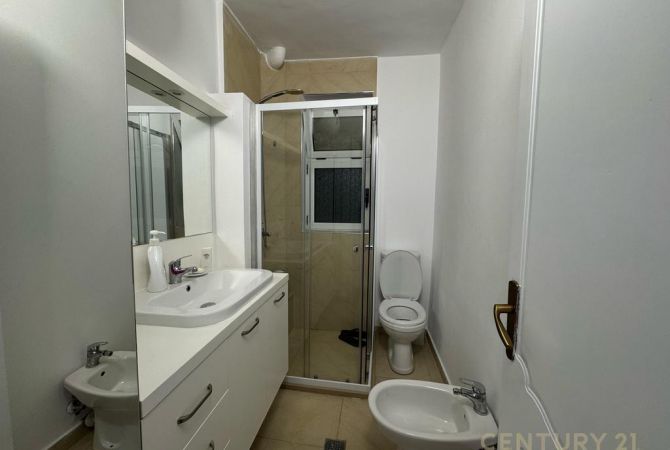 Shtepi me qera 1+1 ne Tirane - 400 Euro