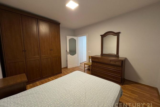 Shtepi me qera 1+1 ne Tirane - 400 Euro