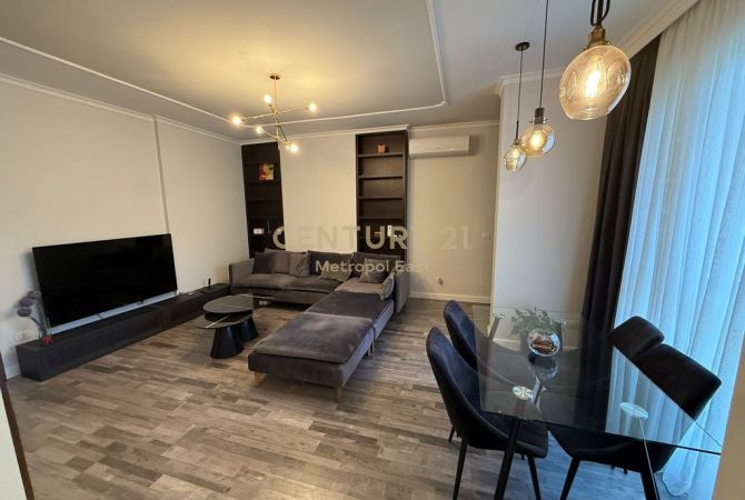 Shtepi me qera 2+1 ne Tirane - 800 Euro