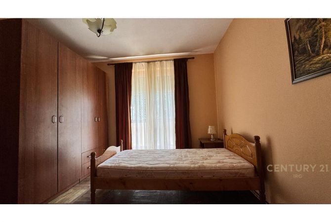 Shtepi me qera Apartament ne Tirane, 2+1, Mobilimi Pjeserisht e mobiluar, Pagesa 500  Euro.
