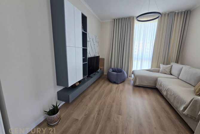 Shtepi me qera 1+1 ne Tirane - 450 Euro