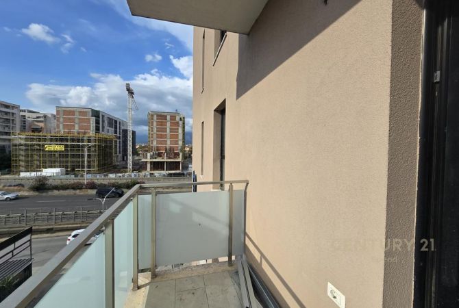 Shtepi ne shitje Apartament ne Tirane, 3+1, Mobilimi E mobiluar, Pagesa 179,000  Euro.