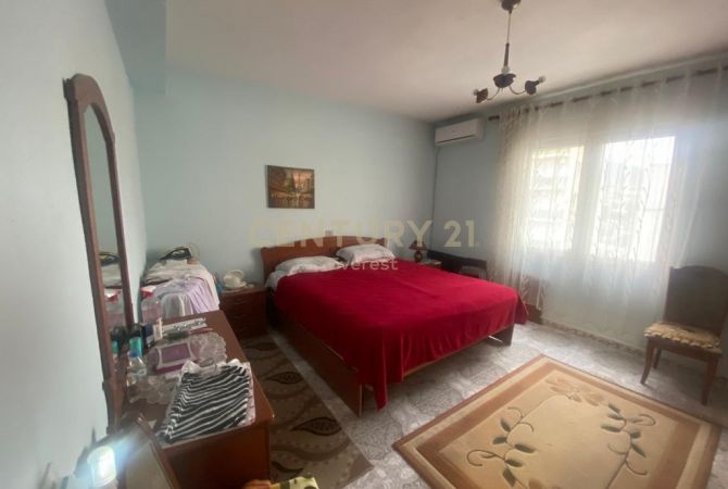 Shtepi ne shitje 3+1 ne Tirane - 145,000 Euro