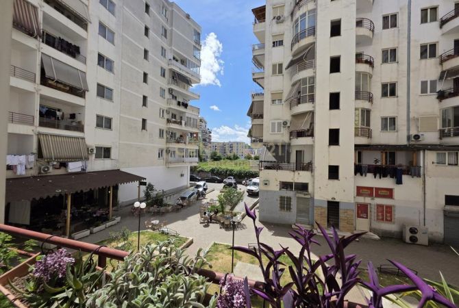 Shtepi ne shitje 2+1 ne Tirane - 130,000 Euro