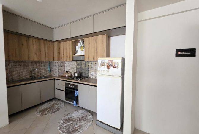 Shtepi ne shitje Apartament ne Tirane, 2+1, Mobilimi Bosh, pa mobiluar, Pagesa 130,000  Euro.