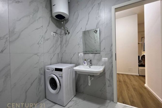 Shtepi ne shitje Apartament ne Tirane, 2+1, Mobilimi E mobiluar, Pagesa 125,000  Euro.