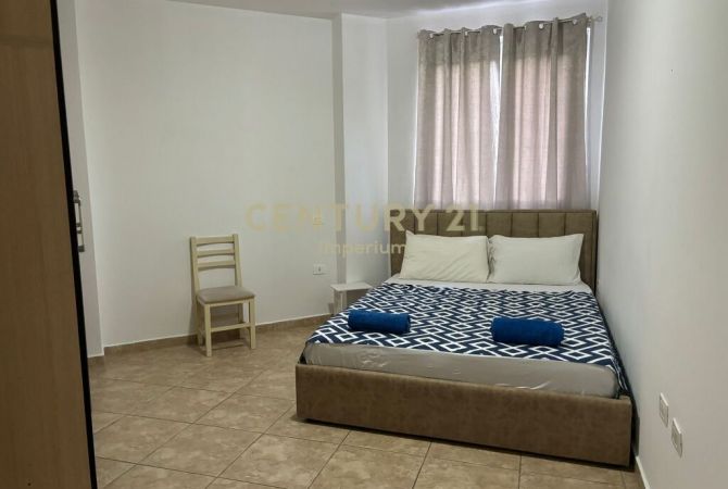 Shtepi ne shitje Apartament ne Tirane, 3+1, Mobilimi E mobiluar, Pagesa 130,000  Euro.