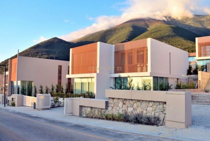 Shtepi ne shitje 3+1 ne Vlore - 520,000 Euro