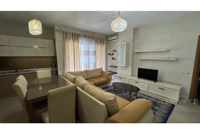 Shtepi me qera 2+1 ne Tirane - 470 Euro