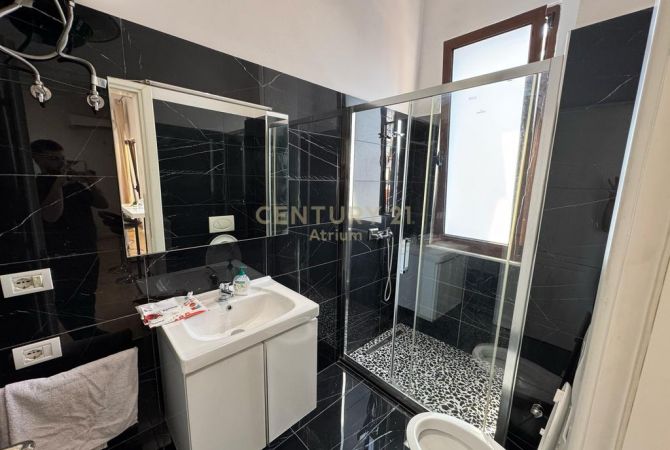 Shtepi me qera Apartament ne Tirane, 1+1, Mobilimi E mobiluar, Pagesa 600  Euro.