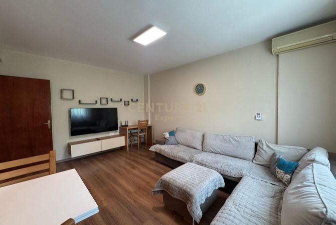 Shtepi me qera 1+1 ne Tirane - 550 Euro