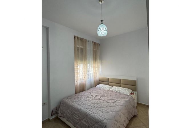 Shtepi me qera Apartament ne Tirane, 1+1, Mobilimi E mobiluar, Pagesa 430  Euro.