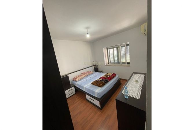 Shtepi me qera Apartament ne Tirane, 1+1, Mobilimi E mobiluar, Pagesa 450  Euro.