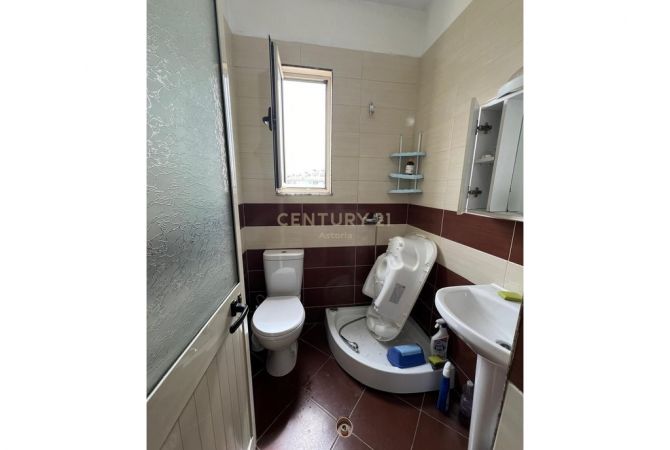 Shtepi ne shitje Apartament ne Tirane, 2+1, Mobilimi Pjeserisht e mobiluar, Pagesa 135,000  Euro.