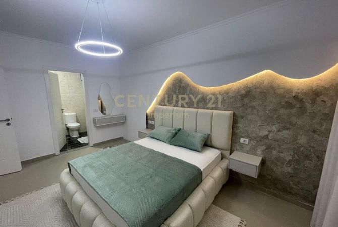 Shtepi ne shitje Apartament ne Tirane, 2+1, Mobilimi E mobiluar, Pagesa 163,000  Euro.