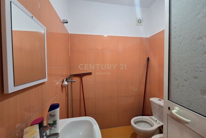 Shtepi ne shitje Apartament ne Lezhe, 1+1, Mobilimi E mobiluar, Pagesa 67,000  Euro.