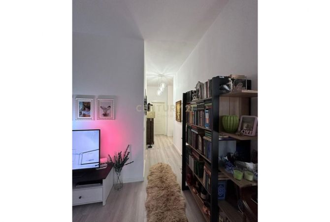 Shtepi ne shitje Apartament ne Tirane, 2+1, Mobilimi E mobiluar, Pagesa 201,000  Euro.