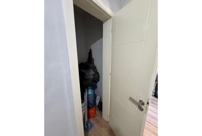 Shtepi ne shitje Apartament ne Tirane, 1+1, Mobilimi E mobiluar, Pagesa 87,500  Euro.