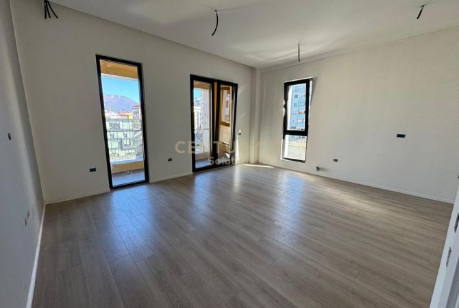 Shtepi ne shitje Apartament ne Tirane, 2+1, Mobilimi Bosh, pa mobiluar, Pagesa 285,000  Euro.