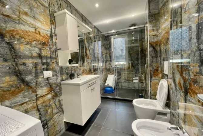 Shtepi me qera Apartament ne Tirane, 2+1, Mobilimi E mobiluar, Pagesa 750  Euro.