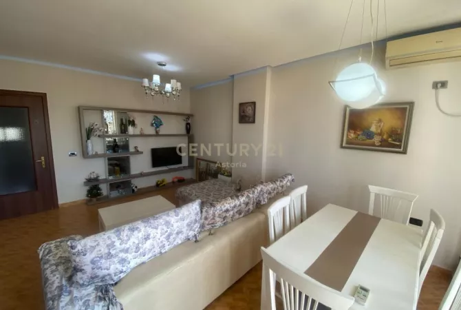Shtepi me qera 2+1 ne Tirane - 450 Euro