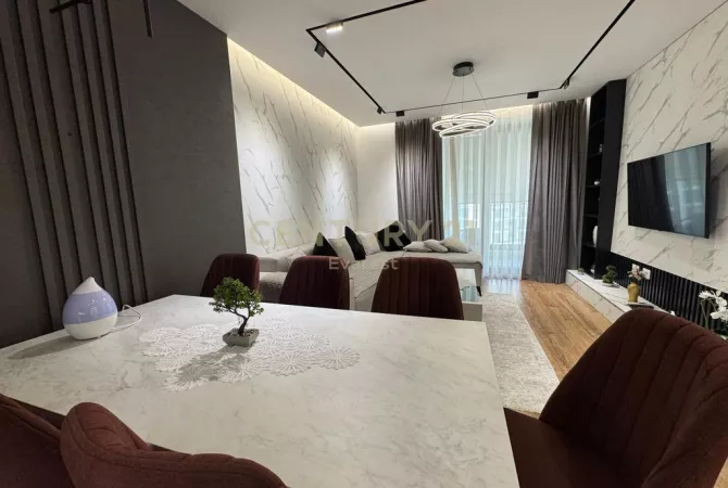 Shtepi me qera 2+1 ne Tirane - 1,100 Euro