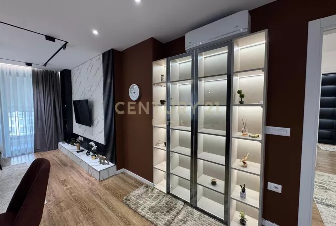 Shtepi me qera Apartament ne Tirane, 2+1, Mobilimi E mobiluar, Pagesa 1,100  Euro.