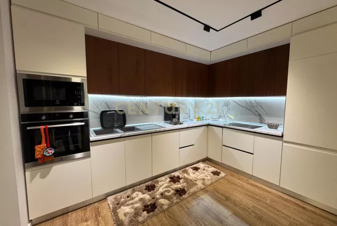 Shtepi me qera Apartament ne Tirane, 2+1, Mobilimi E mobiluar, Pagesa 1,100  Euro.